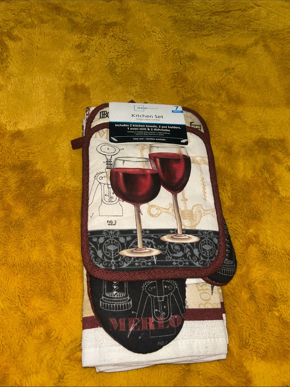 Mainstays Cream Kitchen Towel & Pot Holder Set with Red Wine Glass Motif
